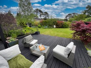 Photo 25- click for photo gallery